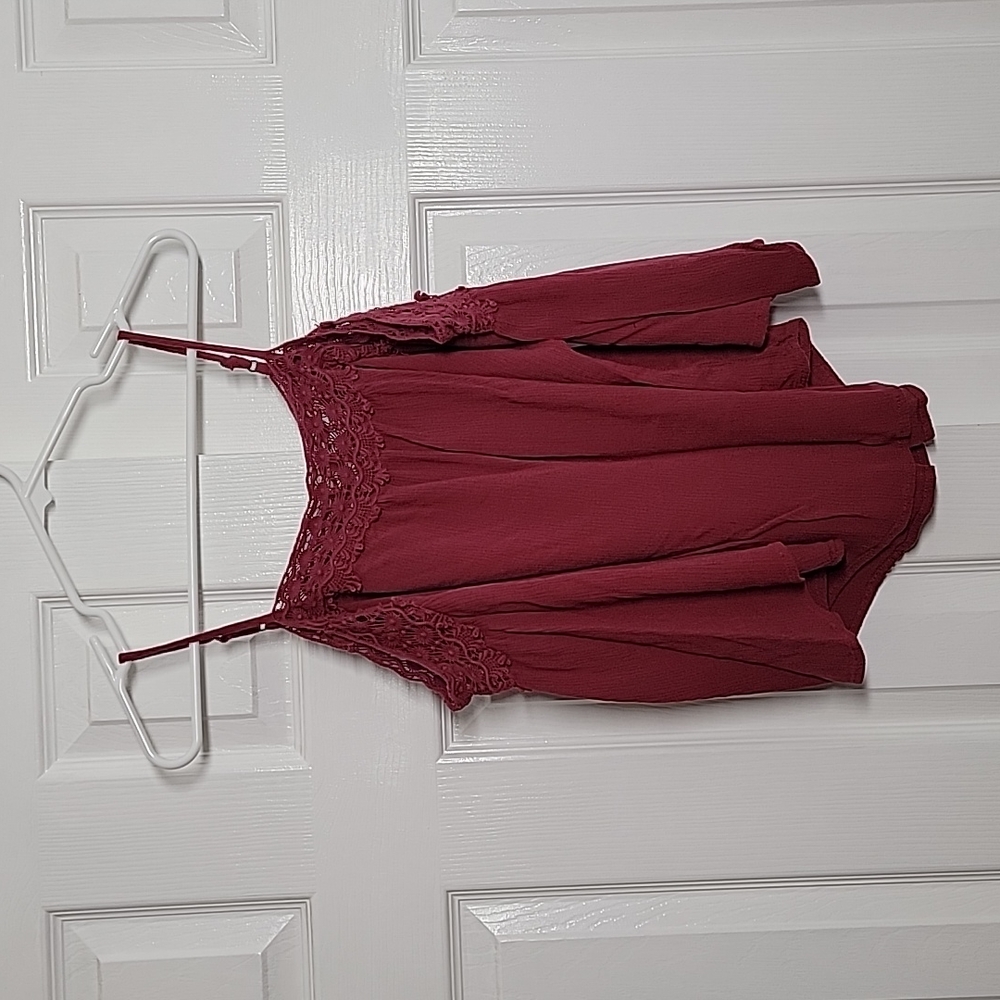 Flowy Cold Shoulder Blouse L